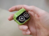 Le Boox Tappy est doté de boutons cliquables et d'une batterie rechargeable.