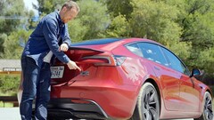 La Model 3 Performance dépasse ses propres estimations d'autonomie (image : Top Gear/YT)