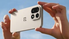 Le OnePlus 15 (Source : OnePlus)