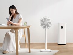 Une banque d&#039;alimentation peut alimenter le Xiaomi Mijia Smart Floor Fan 1X. (Image source : Xiaomi)