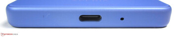 Bas : USB-C 2.0, microphone
