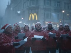 La publicité de McDonald's entièrement générée par l'IA suscite de vives réactions. (Source de l'image : OudeTVinHD via YouTube)