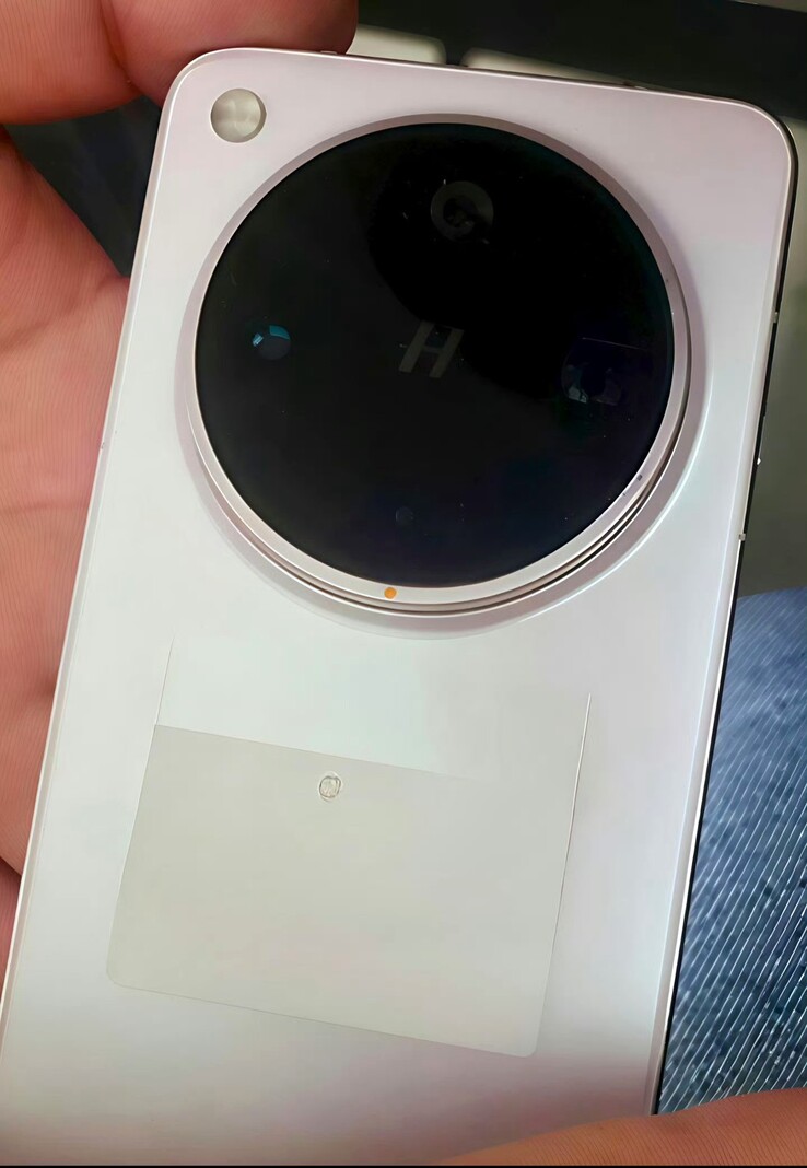 Selon une source bien connue, il s'agit d'une véritable photo de l'appareil photo Hasselblad de l'Oppo Find X8 Ultra.