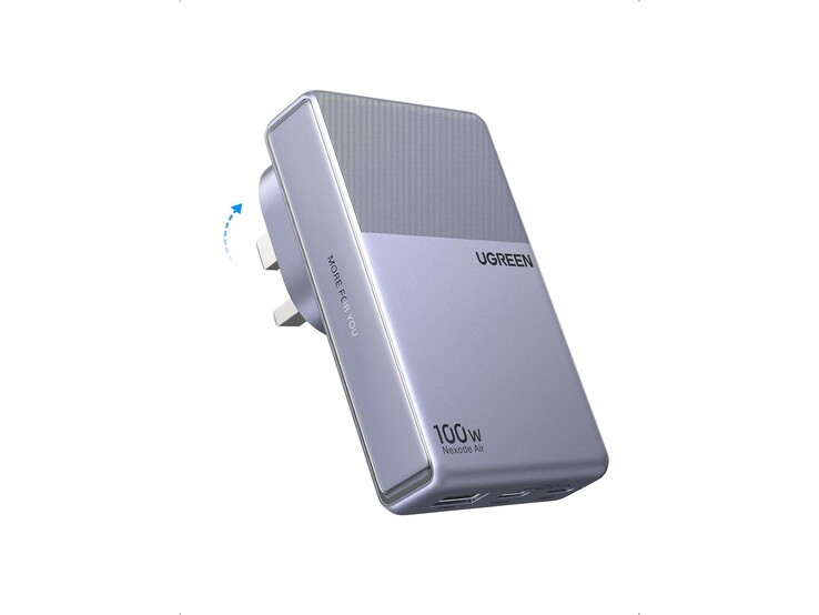 L'Ugreen Nexode Air Slim 100 W est équipé de prises britanniques rabattables