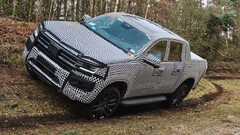 Le nouveau VW Amarok, qui est déjà apparu sous la forme d'un prototype camouflé, pourrait recevoir un groupe motopropulseur entièrement électrique à l'avenir (image : Volkswagen)