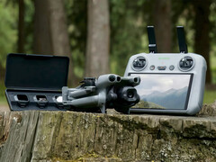 Le DJI Mini 5 Pro restera relativement compact malgré les nombreuses améliorations annoncées par rapport à son prédécesseur. (Source de l'image : Mauro Tandoi)