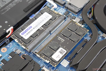 2 slots SODIMM jusqu'à 64 Go au total