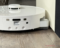 Le rouleau d'essuyage peut être déployé latéralement