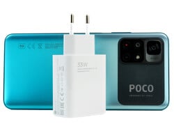 Le Poco M4 Pro 5G est livré avec un adaptateur d'alimentation de 33 watts.