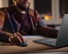 La souris silencieuse Dell MS355 vise à créer un environnement de travail sans distraction (source d'image : Dell)