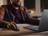 La souris silencieuse Dell MS355 vise à créer un environnement de travail sans distraction (source d'image : Dell)