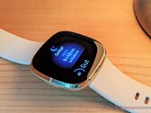 Le Fitbit Sense pourrait obtenir la mesure de la pression artérielle sous la forme d'une mise à jour si l'essai d'un mois de la société se déroule bien. (Image source : NotebookCheck)
