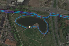 GPS Samsung Galaxy Tab A 10.1 (2019) : autour d'un lac.