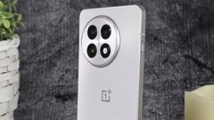 Le 13R. (Source de l'image : Notebookcheck)