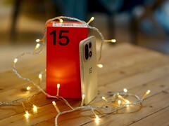 Le OnePlus 15 a été certifié par la FCC et sera bientôt disponible en pré-commande. (Source de l'image : OnePlus)