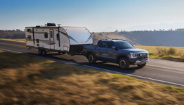 Le nouveau pick-up hybride rechargeable BYD Shark allie une capacité de remorquage de 2,5 tonnes au confort d'un SUV moderne.