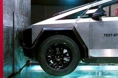 Tesla a déjà annoncé les tests de collision du Cybertruck, mais nous n'avons pas encore vu les résultats de ces tests et nous ne les verrons probablement pas avant la date de lancement. (Source de l'image : Tesla on X)