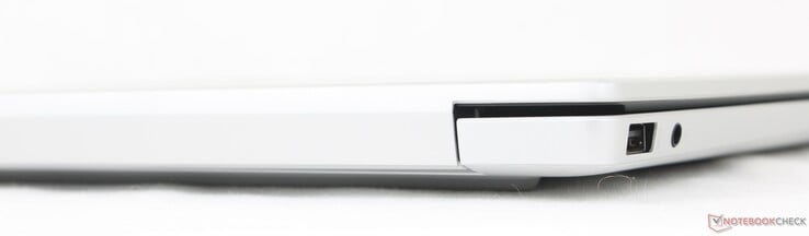 Arrière : Pas de ports