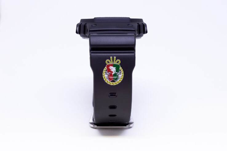 La montre Casio G-Shock x Kochi United SC DW-5600RW-1. (Source de l'image : Kochi United SC)