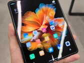 L'écran intérieur du Mi Mix Fold mesure 8,01 pouces. (Image source : Digital Chat Station)