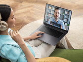 Le Huawei MateBook 16s ressemble au MacBook Pro 16, contrairement au MateBook D 16 illustré ci-dessous. (Image source : Huawei)