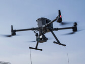 La Matrice 350 RTK s'appuie sur son prédécesseur avec plusieurs améliorations. (Source de l'image : DJI)