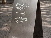 Revolut se dote d'un magasin.