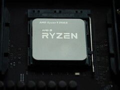 Malgré la forte concurrence des processeurs Alder Lake d'Intel, AMD a réussi à établir un nouveau record en termes de part de marché globale des processeurs (Image : Benjamin Lehman)