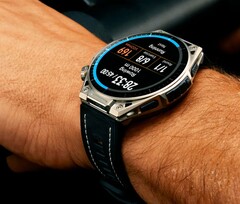 L'Amazfit Balance Ultra est fabriquée en titane et en verre saphir.