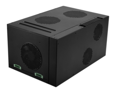 Le boîtier est suffisamment grand pour accueillir trois cartes PCIe, mais il est aussi suffisamment compact et robuste (Image Source : MSI)