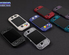 Les sept coloris de lancement de la Pocket Nova de Retroid, en vrai.