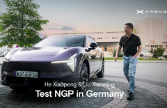 Essais dans la circulation urbaine de Munich : He Xiaopeng, PDG de Xpeng, fait la démonstration du nouveau système Next Generation Pilot (NGP) à bord de la Xpeng L03.