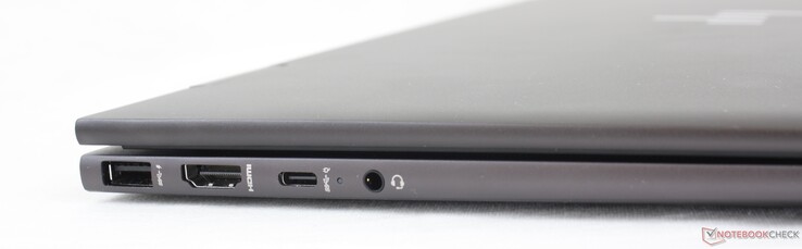 A gauche : USB-A 10 Gbps, HDMI 2.0b, USB-C avec DisplayPort 1.4 et Power Delivery, audio combo 3,5 mm