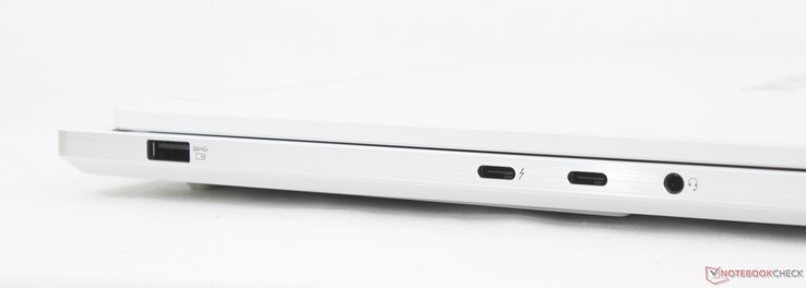 À gauche : USB-A 3.2 Gen. 1, USB-C Thunderbolt 4 avec DisplayPort 2.1 + Power Delivery (100 W), USB-C 3.2 Gen.2 avec DisplayPort 2.1 + Power Delivery, casque 3,5 mm