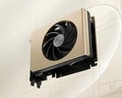 La MSI GeForce RTX 5050 Inspire ITX compacte est dotée d'un élégant design doré (Image source : MSI)