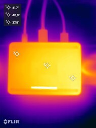 Le Mind Pro de Khada pendant le test de résistance (dessous)