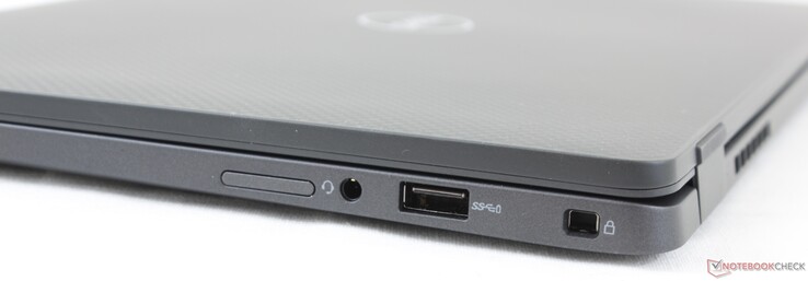 Côté droit : emplacement pour carte micro SIM (optionnel), prise jack, USB A 3.2 Gen 1, verrou de sécurité Wedge.
