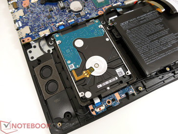 L'Aspire Nitro VN7-793G peut s'équiper d'un HDD/SSD de 2,5" …