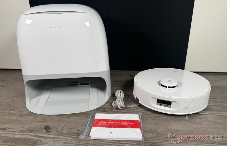 L'étendue spartiate de la livraison du Roborock Qrevo Curv 2 Flow