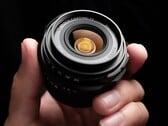 Le Thypoch Ksana 21mm f/3.5 veut offrir une haute qualité d'image dans un format compact (Image source : Thypoch)