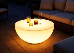 Le Philips Hue Go XXL était un poisson d'avril l'année dernière, mais il s'agit apparemment d'un vrai produit.