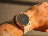 La Fenix 7S est l'un des appareils éligibles à la version bêta 14.30. (Image source : Garmin)