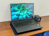 Test du Lenovo Legion Pro 5 16IRX9 : de bonnes performances, mais un peu lourd