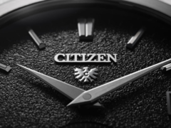 Citizen a déclaré que ses lignes Eco-Drive et Super Titanium bénéficieraient également de la nouvelle extension de garantie mondiale. Sur la photo, le cadran d'une montre avec le logo Citizen. (Source de l'image : Citizen)