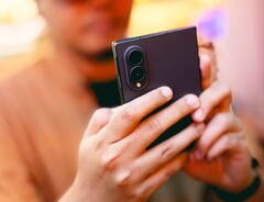 Le Samsung Galaxy Z Fold8 réduit de moitié la résolution des photos lorsque la température devient trop élevée.