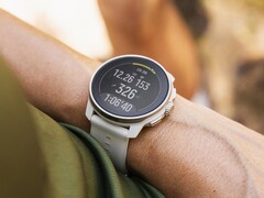 Suunto met à jour les montres Race S (ci-dessus), Race, Vertical et 9 Peak Pro. (Source de l'image : Suunto)