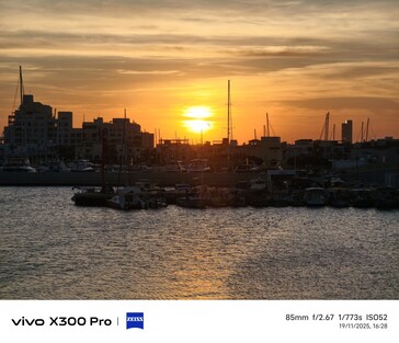 Vivo X300 Pro 85 mm Éclairage brut.