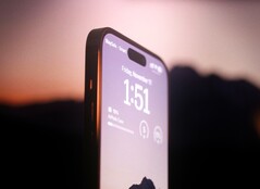 L'iPhone 18 Pro ( Apple ) pourrait être doté d'un trou de perforation légèrement plus petit.