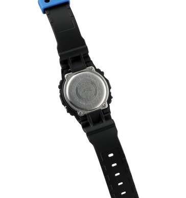 Vue arrière de la Casio G-Shock DW5600TT25-1 montrant le fond gravé du boîtier.