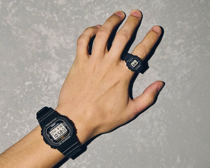 La bague Nano est environ dix fois plus petite qu'une G-Shock classique. (Source de l'image : Casio)